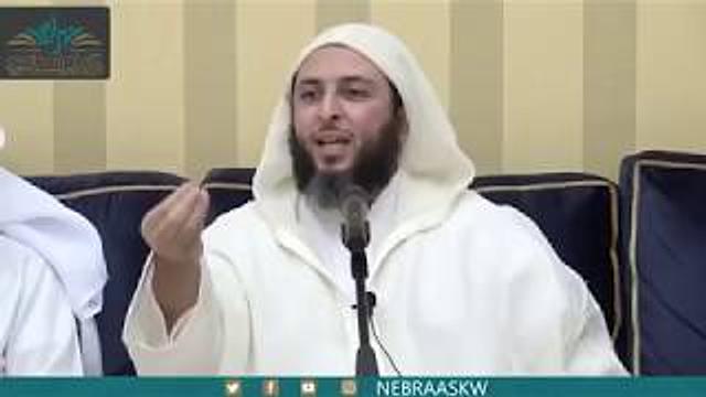 البعض يهتم بعلوم الشريعة و يهمل حفظ القرآن فما هي نصيحة  الشيخ سعيد الكملي لهم