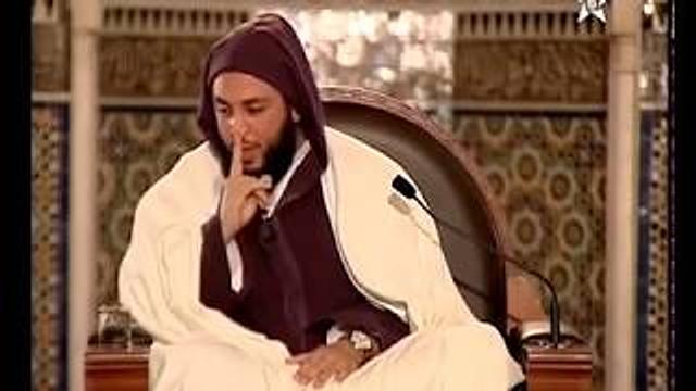 تسليمة أم تسليمتان أم ثلاث ؟  الشيخ سعيد الكملي