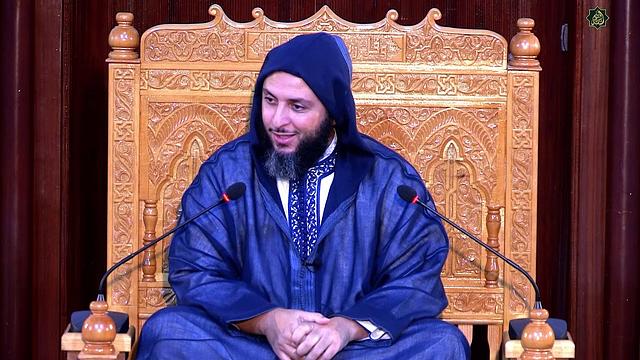 هل يسجد الرجل و المرأة على غير وضوء في سجود التلاوة ؟ الشيخ سعيد الكملي