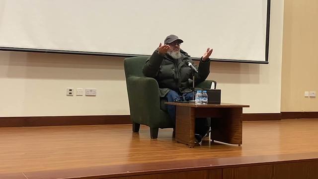 كيف أتعامل مع مشاعري تجاه نفسي وأحداث العالم من حولي | الجامعة الألمانية