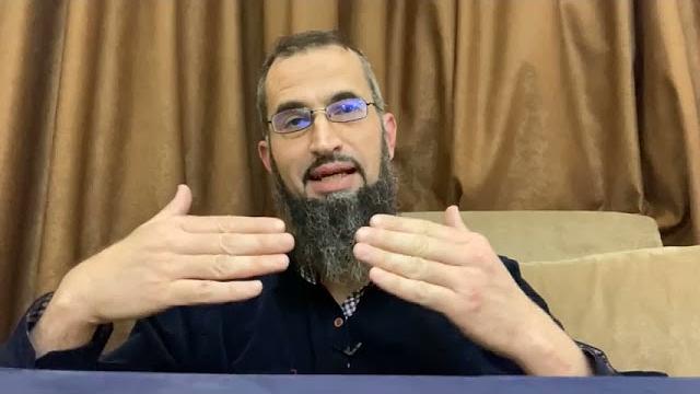 أمثلة مما يجوز ولا يجوز من ذكر آيات القرآن في معرض الكلام