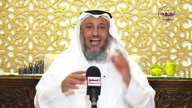الشيخ د  عثمان الخميس ما حكم من يضرب أمه وأباه