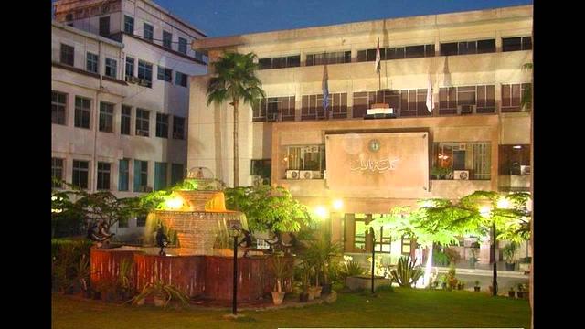 تعليق على فصل الطلاب والطالبات بكلية الطب بالمنصورة